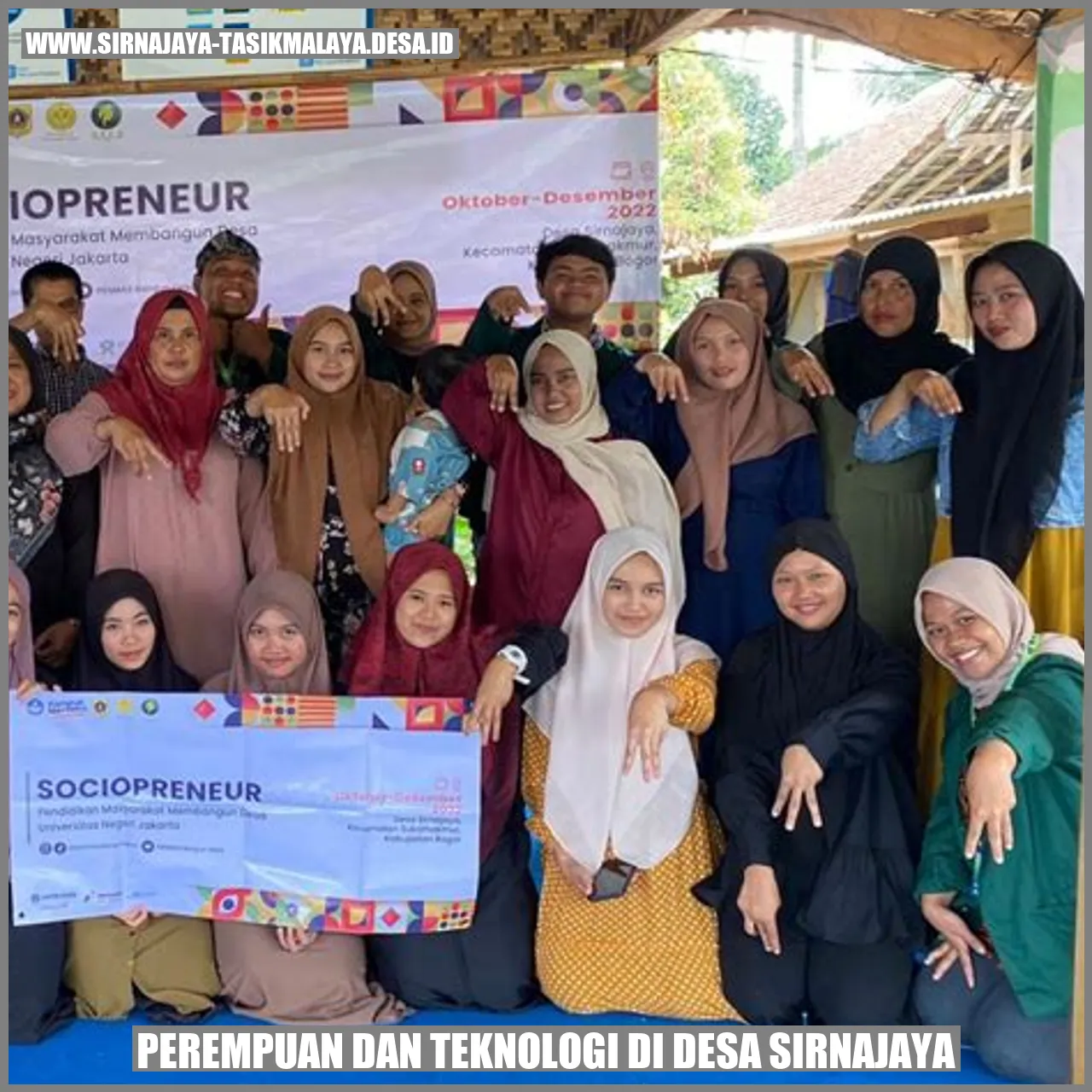 Perempuan dan Teknologi di Desa Sirnajaya